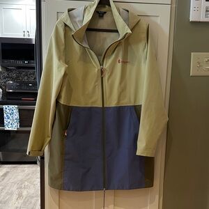 Cotopaxi Two-Tone Trench Coat - Olive and Navy